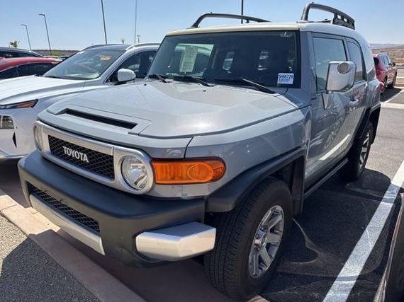 TOYOTA FJ CRUISER 2014 JTEBU4BF2EK191367 image